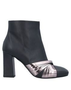 Полусапоги и высокие ботинки Pollini