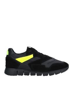 Низкие кеды и кроссовки Pollini