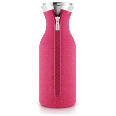 Графин Eva Solo Fridge в неопреновом чехле 1 л красный ягодный