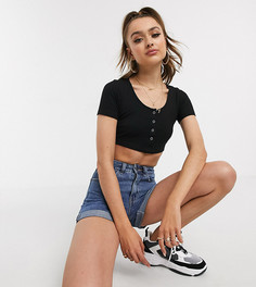 Черный кроп-топ в рубчик на кнопках ASOS DESIGN Petite