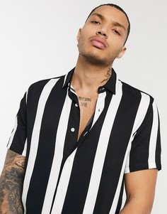 Черная рубашка с короткими рукавами и вертикальными полосками Bershka-Черный