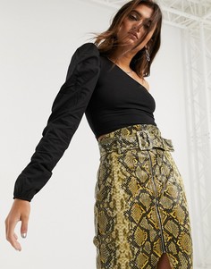 Черный поплиновый топ на одно плечо с пышным рукавом Bershka
