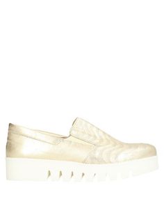 Низкие кеды и кроссовки Camilla Winter