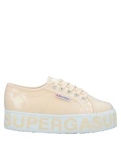 Низкие кеды и кроссовки Superga