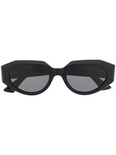 Bottega Veneta Eyewear солнцезащитные очки в овальной оправе