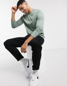 Зеленый лонгслив с круглым вырезом ASOS DESIGN