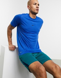 Синяя спортивная футболка с логотипом Nike dri-fit-Синий