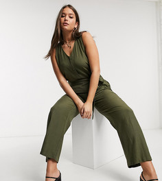 Комбинезон цвета хаки с V-образным вырезом Vero Moda Curve-Зеленый