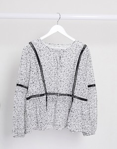 Белая свободная блузка с цветочным принтом и контрастной отделкой JDY-Мульти