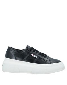 Низкие кеды и кроссовки Superga