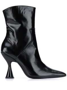 Dorateymur patent leather ankle boots