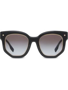 Burberry солнцезащитные очки 4081121 в геометричной оправе