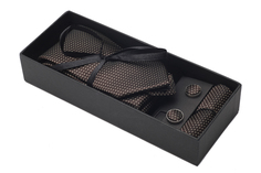 Мужской подарочный набор в праздничной упаковке (галстук+запонки+платок) Millionaire