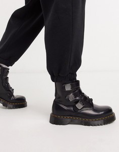 Черные ботинки с 8 парами люверсов Dr Martens-Черный