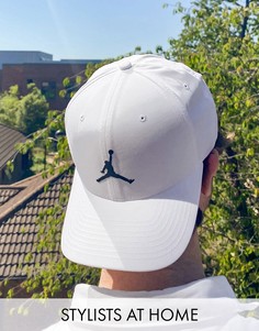 Белая бейсболка Nike Jordan Jumpman-Белый