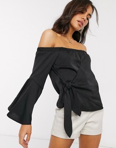 Черный атласный топ с открытыми плечами, запахом и драпировкой ASOS DESIGN