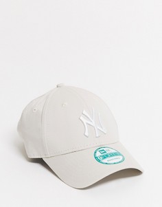 Бежевая кепка New Era 9forty NY-Бежевый