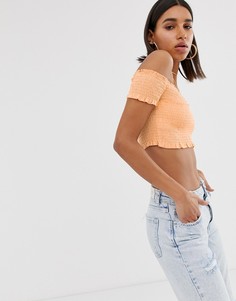 Оранжевый топ со сборками и перекрещенной отделкой спереди Bershka