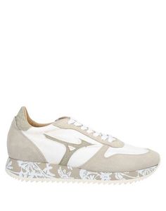 Низкие кеды и кроссовки Mizuno