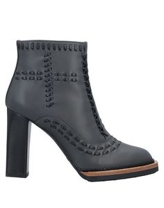 Полусапоги и высокие ботинки Tod`S