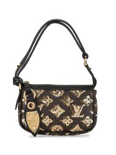 Louis Vuitton мини-сумка 2006-го года с логотипом и пайетками