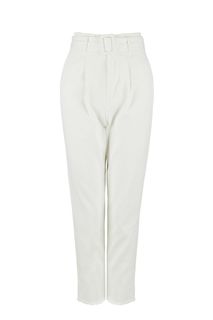 Белые джинсы-бананы с ремнем Love Republic