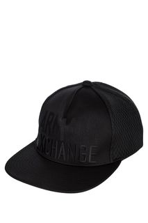 Черная бейсболка с логотипом бренда Armani Exchange