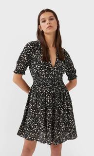 Stradivarius Короткое Платье С Эластичной Талией Женская Коллекция Черный S