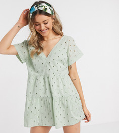 Шалфейно-зеленое свободное платье мини с V-образным вырезом ASOS DESIGN Petite-Зеленый