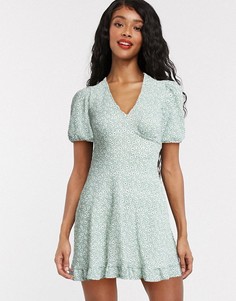 Зеленое чайное платье мини с цветочным принтом Miss Selfridge-Зеленый