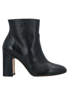 Полусапоги и высокие ботинки Stuart Weitzman