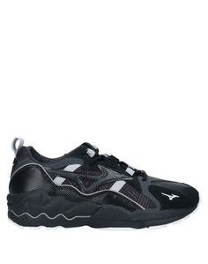 Низкие кеды и кроссовки Mizuno