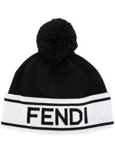 Fendi шапка бини с вышитым логотипом