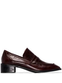 Osoi brown 40 square toe loafers