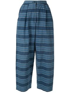 Issey Miyake Pre-Owned укороченные брюки в полоску