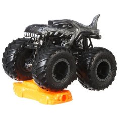 Монстр-трак Hot Wheels Mega