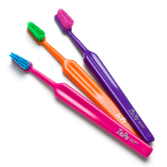 Зубная щетка TePe Colour Soft 3 шт