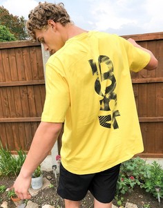 Свободная футболка с принтом на спине ASOS 4505-Желтый