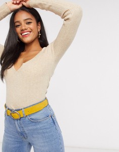 Джемпер в рубчик с V-образным вырезом ASOS DESIGN-Бежевый