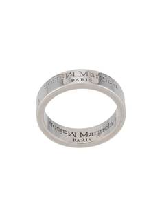 Maison Margiela кольцо с выгравированным логотипом