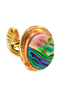 Кольцо Selena 60029650 зеленое/золотистое