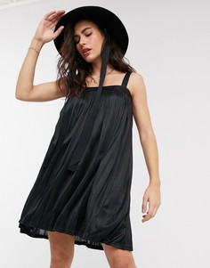 Черное атласное oversized-платье Vero Moda-Черный