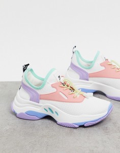 Белые кроссовки на массивной подошве с контрастными вставками Steve Madden-Белый