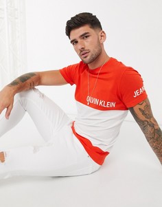 Зауженная футболка со вставкой колор блок Calvin Klein Jeans-Красный