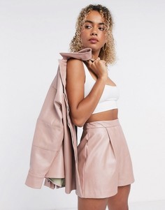 Розовые шорты из искусственной кожи ASOS DESIGN-Бежевый