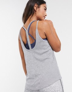 Серая майка в рубчик Nike Yoga-Серый