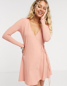 Бежевое платье мини из сирсакера с запахом Topshop-Бежевый