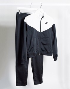 Черно-белый спортивный костюм Nike-Черный