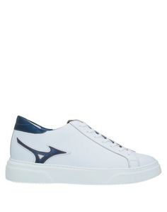 Низкие кеды и кроссовки Mizuno