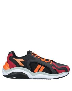 Низкие кеды и кроссовки Diadora